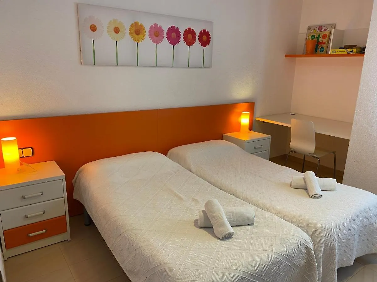 Can Valles Apartament Atic A Palamos Spain