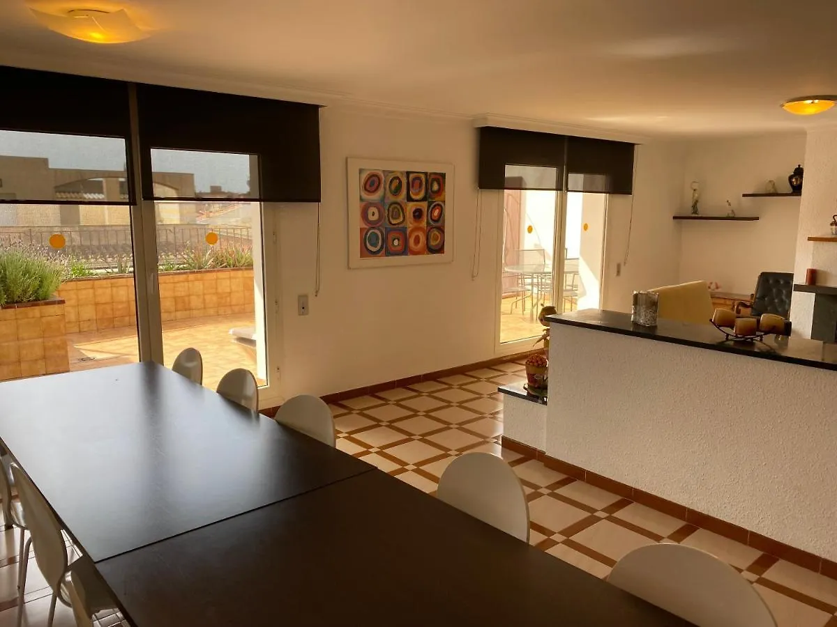 Can Valles Apartament Atic A Palamos Spain